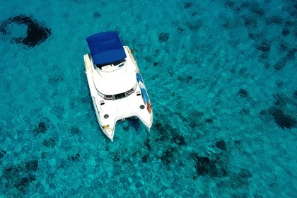 Välkommen till katamaran med skeppare på vackra Seychellerna