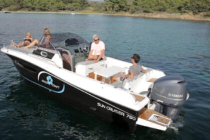 Hire Motorboat Pacific Craft 750 Sun Cruiser Dénia