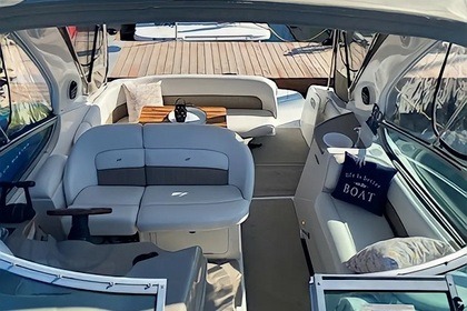 35FT Four Winns Yacht for charter cruises in Lake Ontario