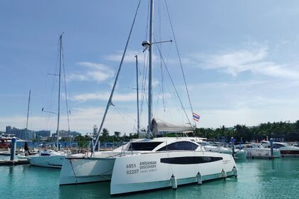 Aluguel Catamarã COMAR Comet CAT 37 Phuket