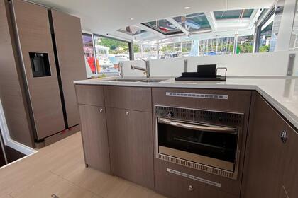 Charter Catamaran  Bali 4.6 Nadir Capo d'Orlando