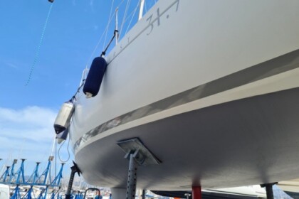 Hire Beneteau First 31.7