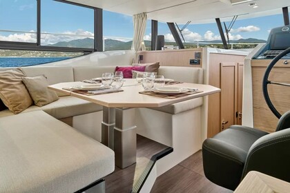 Hyra båt Motorbåt Bénéteau Swift Trawler 48 Capri