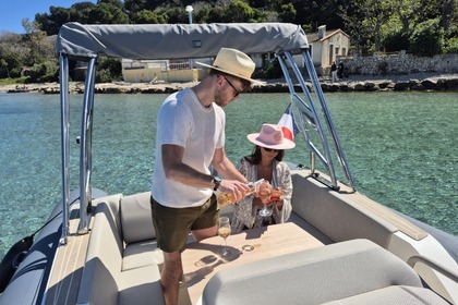 Noleggio Gommone Capelli Tempest 775 Cannes