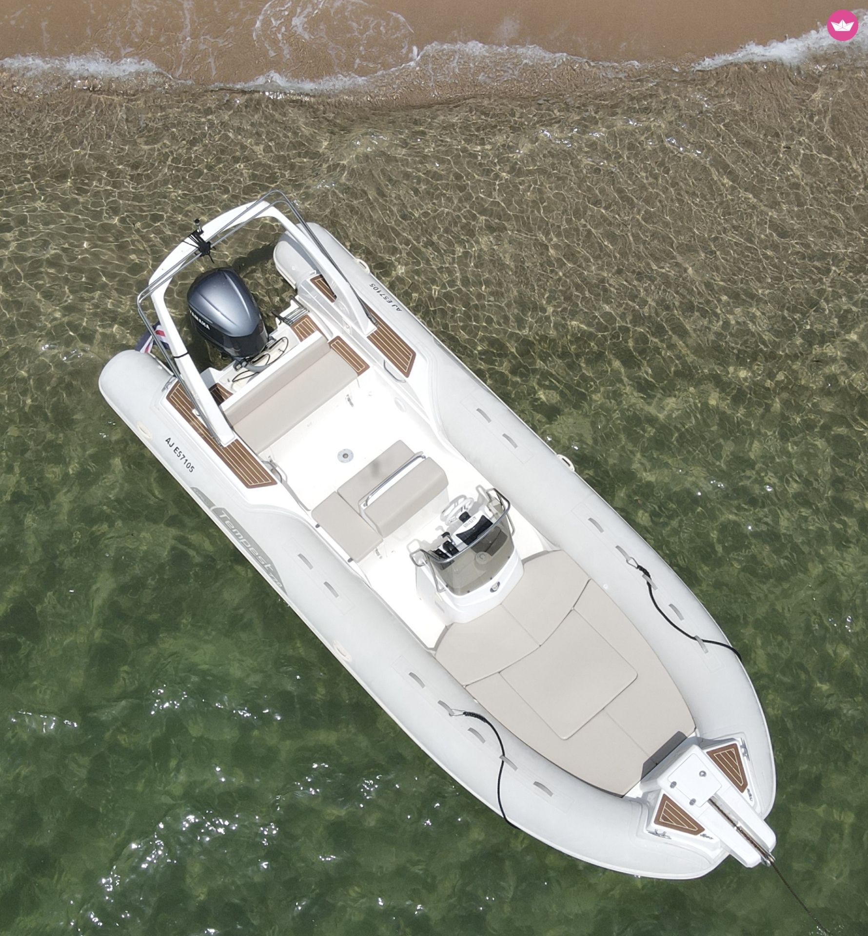 Semi-rigide Capelli Tempest 775 140cv