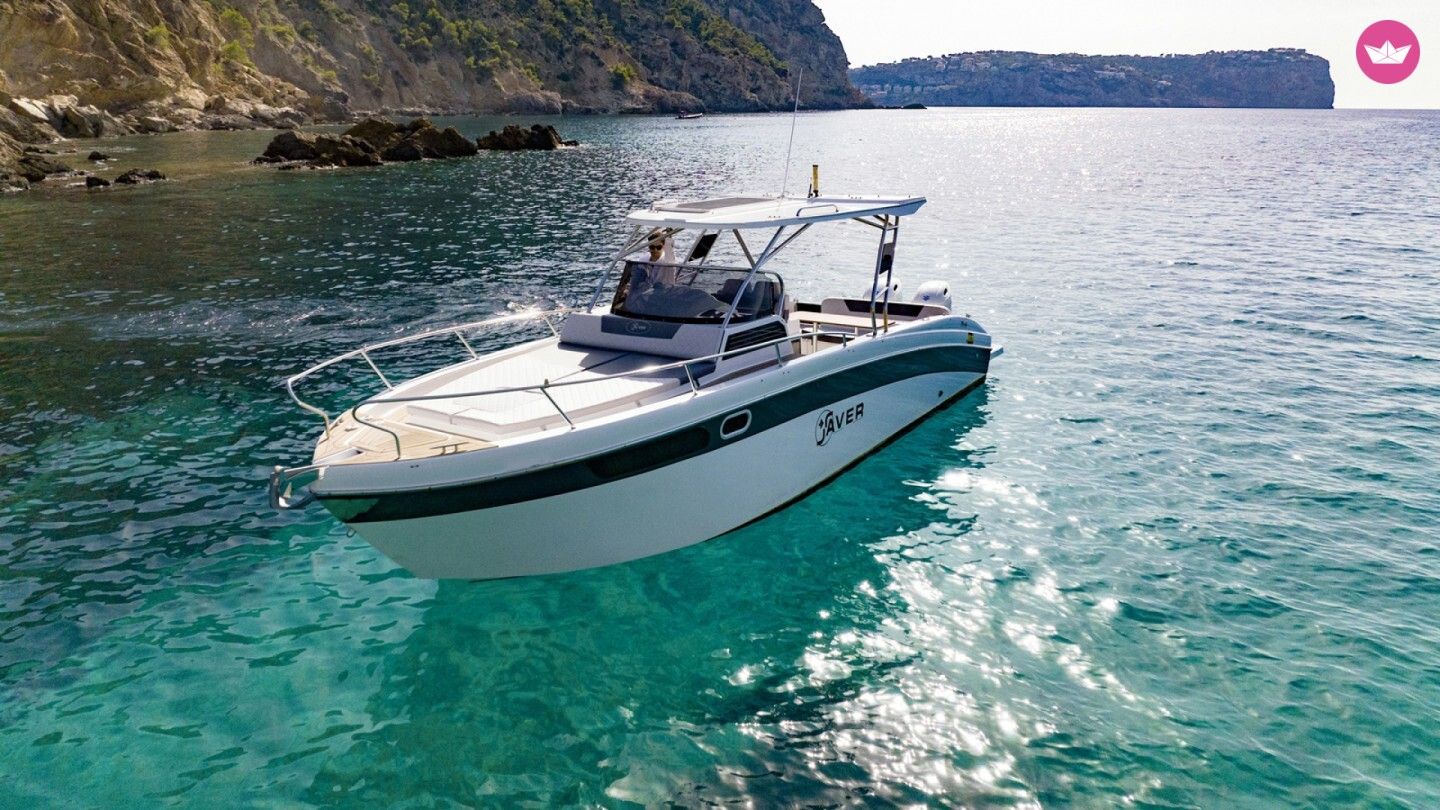 Bateau à moteur Saver 870 WA 400cv 3