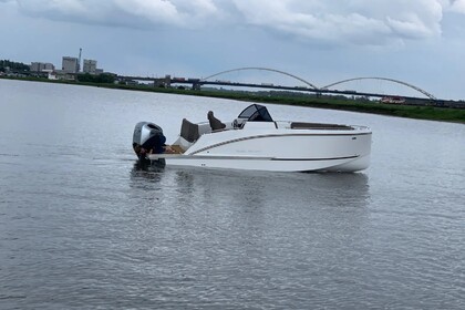 Charter Motorboat MAXIMA 700 SPORT Desenzano del Garda