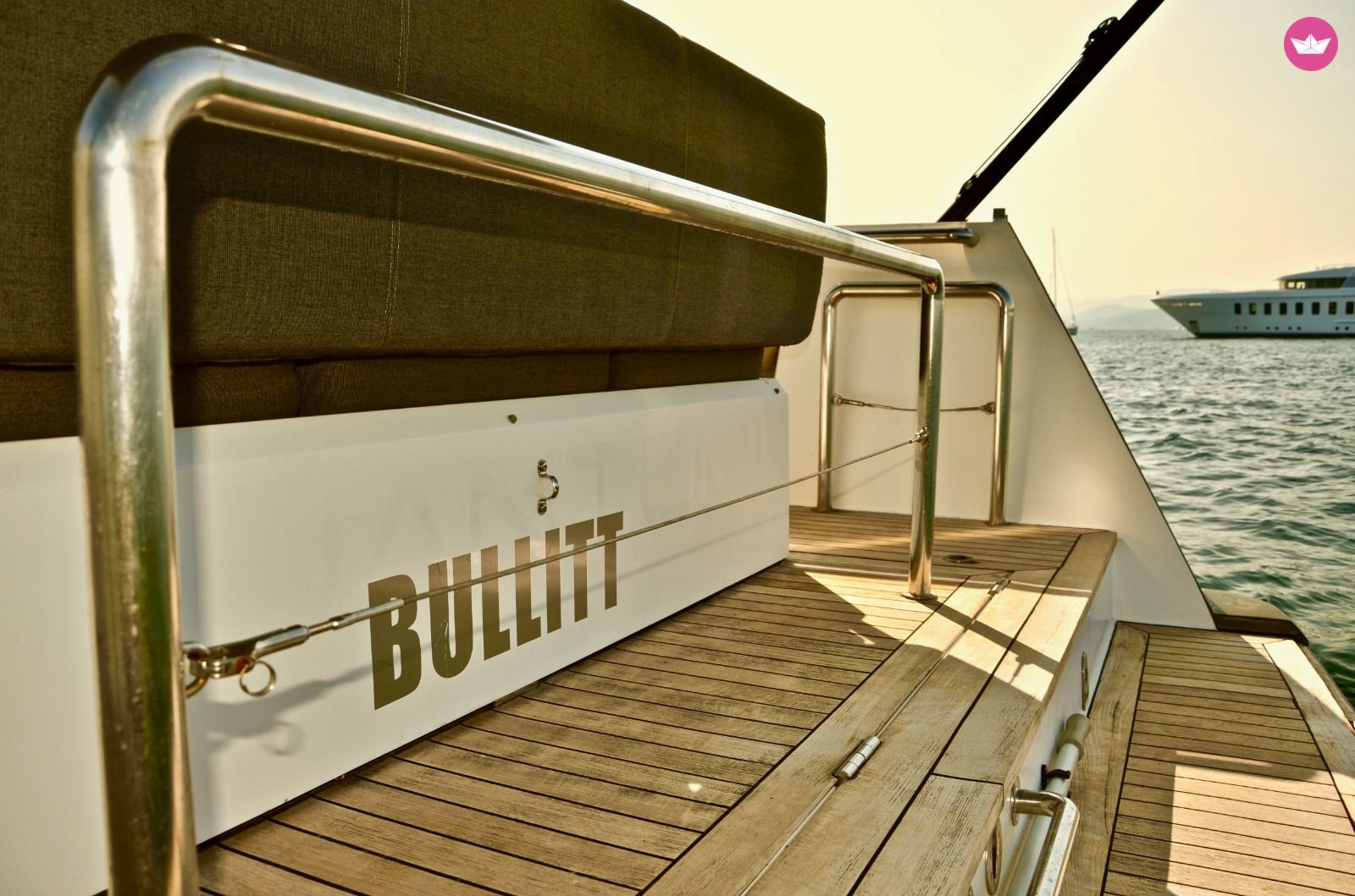 Fjord 40 in Saint-Tropez for hire