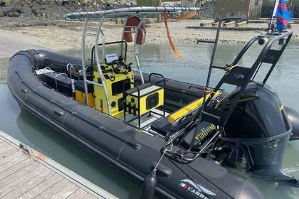 Miete RIB Valiant Dr 750 Lézardrieux