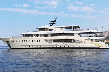 Charter Motor yacht Custome Crewed Trajektna Luka Split