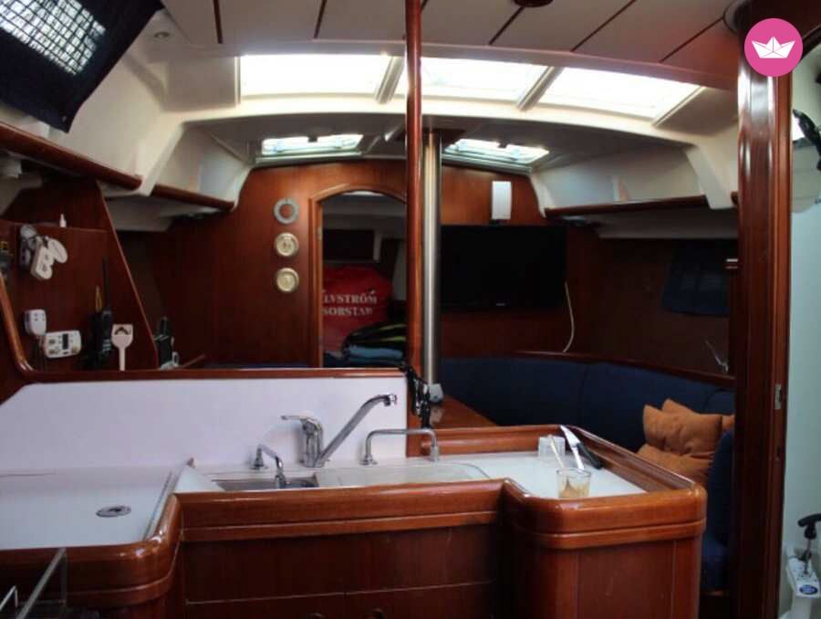 Beneteau Oceanis 373 in Ibiza for hire