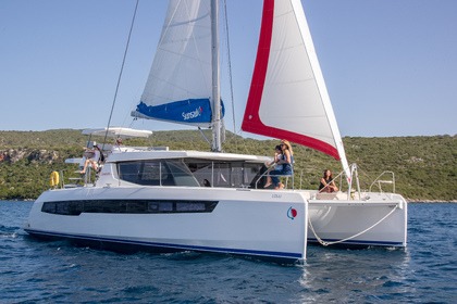 Hire Catamaran  Sunsail 454L Road Town