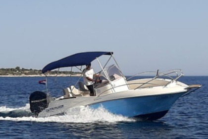 Verhuur Motorboot Quicksilver 555 Commander Rogoznica