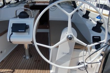 Charter Sailboat Bavaria Yachtbau Bavaria Cruiser 37 - 3 cab. Split