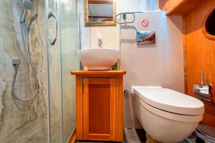 Luxury Gulet With A Flybridge Lounge