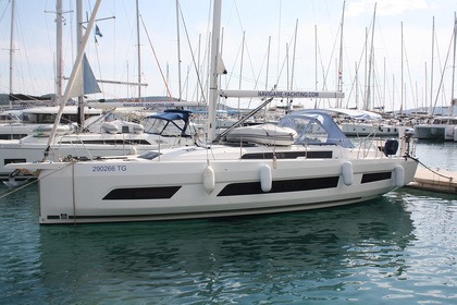 Hyra båt Segelbåt Dufour Yachts Dufour 41 Trogir