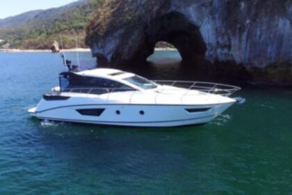 Charter Motorboat Beneteau Gran Turismo 46 Puerto Vallarta