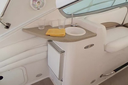 35FT Four Winns Yacht for charter cruises in Lake Ontario