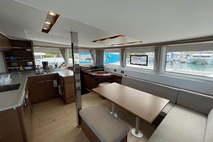Hire Catamaran Lagoon-Bénéteau Lagoon 46 - 4 + 2 cab. Tortola