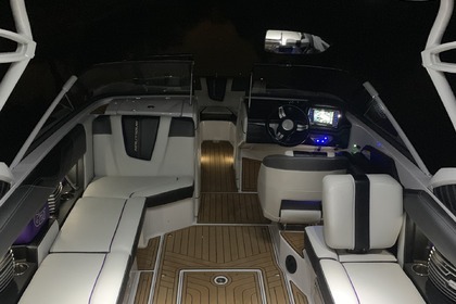 Correct Craft Super Air Nautique G21