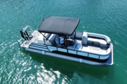 Rental Motorboat Bentley 2022 243 Swingback SE Tri-Toon Miami Beach