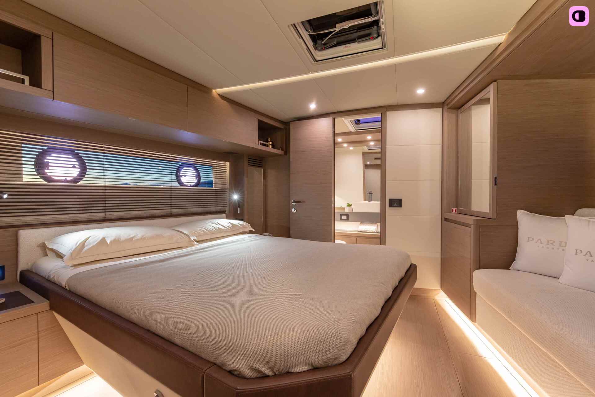 Bateau à moteur Pardo GT 52 7