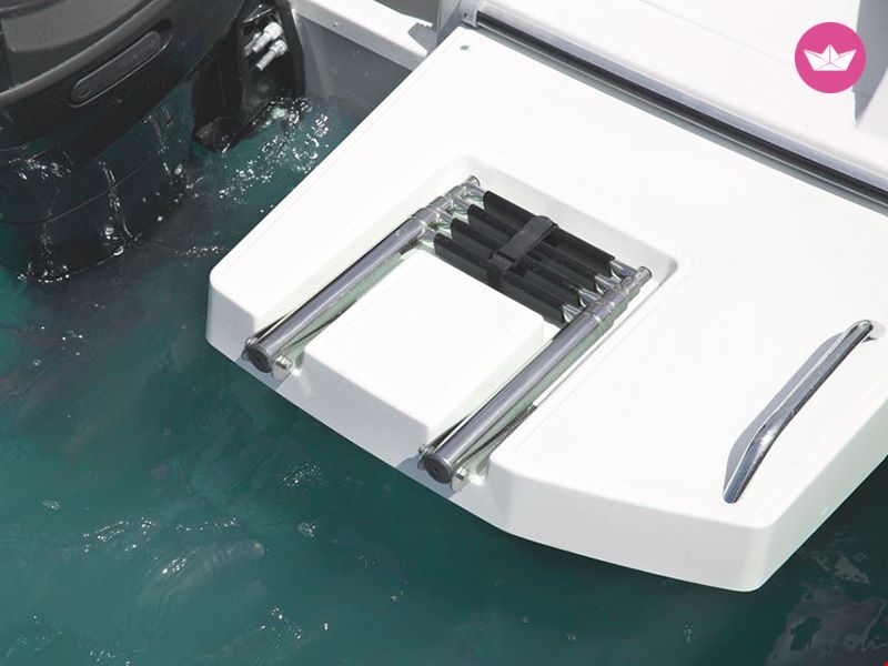 Bateau à moteur Beneteau Antares 8 OB 250cv 5