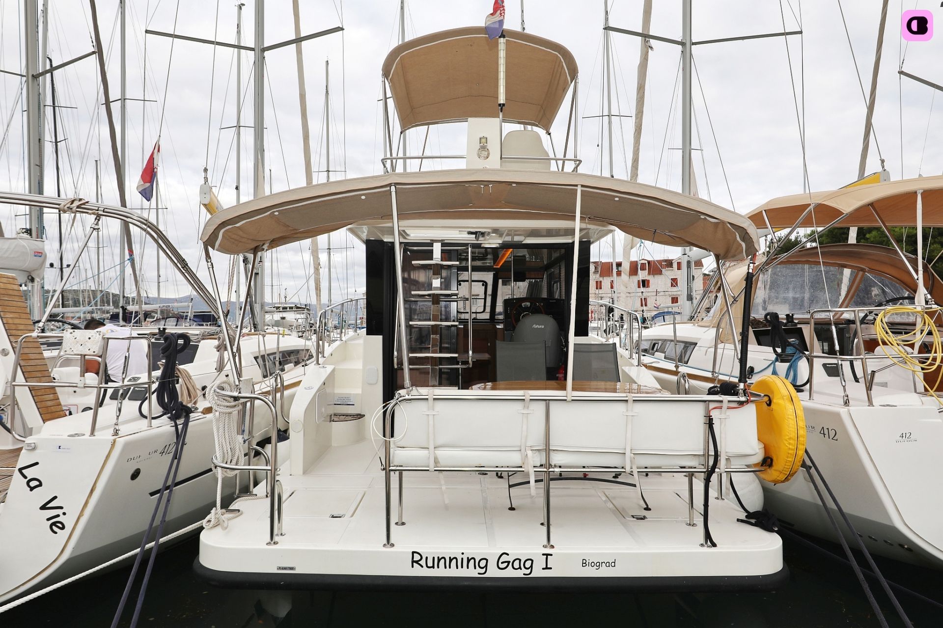 Bateau à moteur Cobra Futura 40 Grand Horizon 150cv
