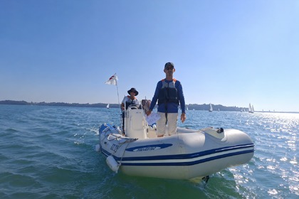 Hire Motorboat Zodiac Medline 500 Carantec