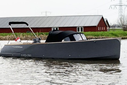 Hire Motorboat Cooper 680 Vinkeveen