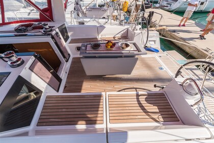 Hyra båt Segelbåt Bénéteau Oceanis 45 - 4 cab. Split
