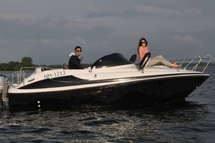 Hyra båt Motorbåt VIVA 606 CABIN Giżycko