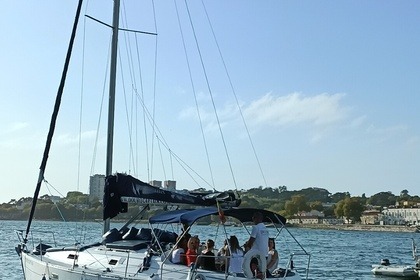 Location Voilier Beneteau Oceanis 331 Vila Nova de Gaia