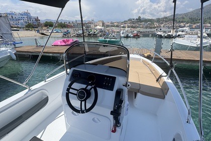 Hire Boat without licence  Aquabat Sport Line 19 Taormina