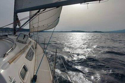 Location Voilier Jeanneau Sun Odyssey 35 Legende Saint-Mandrier-sur-Mer