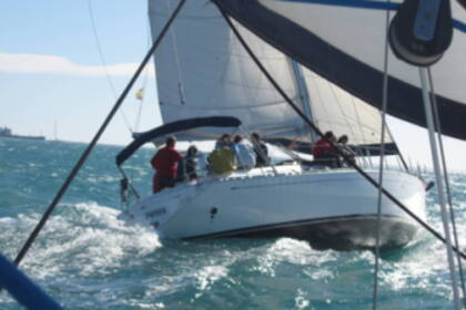 Mieten Sie dieses Segelboot aus dem Jahr 1999 in V