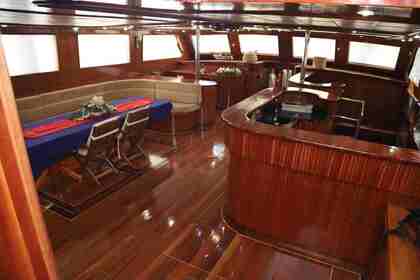 Ultra Luxury Comfortable Aegean Cruiser