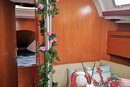 Escursione Una Giornata in Barca a Vela Cagliari - Beneteau Cyclades 39.3