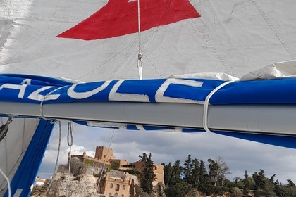 Sailing with Azule a Beneteau Spirit with SUP and Kayak