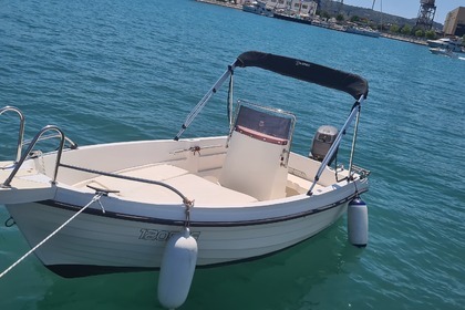 Charter Motorboat Reful Open 490 Trogir