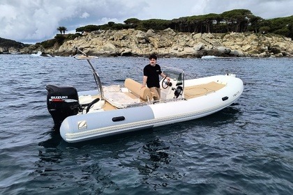 Location Bateau à moteur Zodiac MEDLINE II Palamós