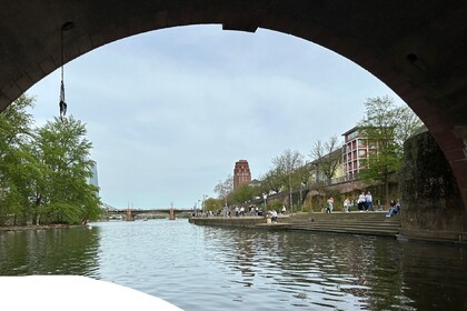 Tenderboot mit E-Motor führerscheinfrei