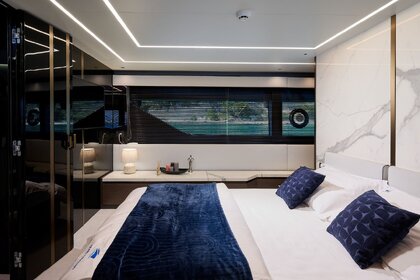 Hyra båt Motorbåt Explorer Yacht 62 Fly Kroatien