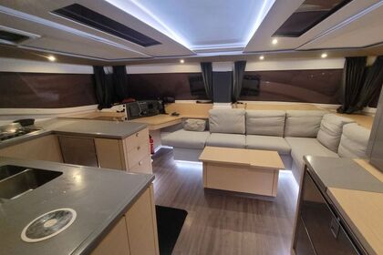 Helia 44 de dec 2017 -