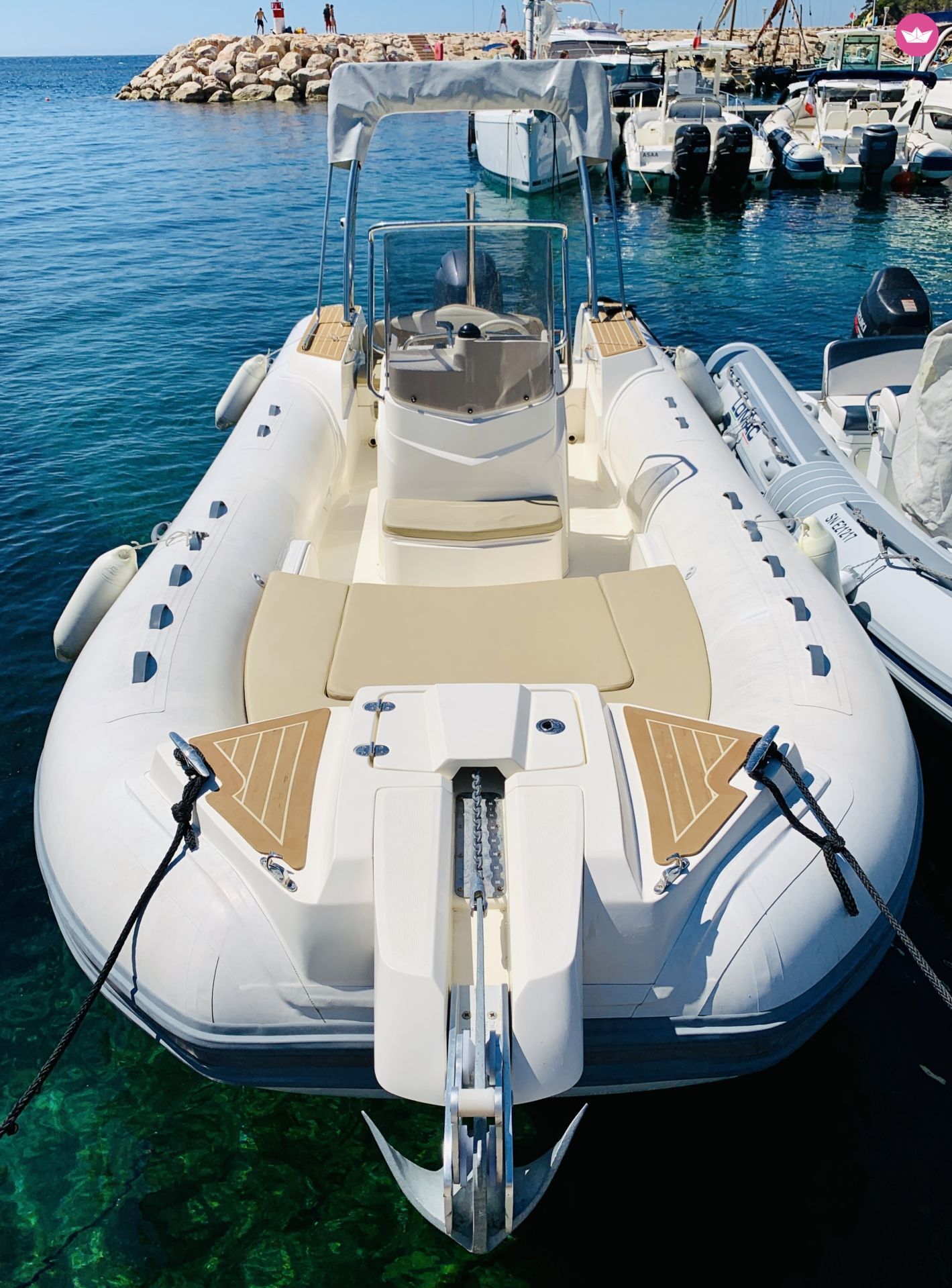 Semi-rigide Capelli Tempest 700 225cv 2