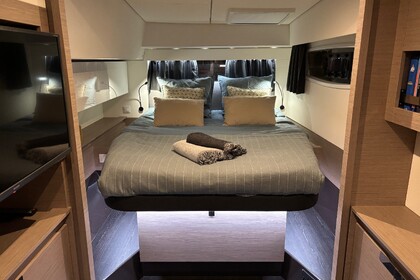 Hyra båt Katamaran Fountaine Pajot Elba 45 Bandol