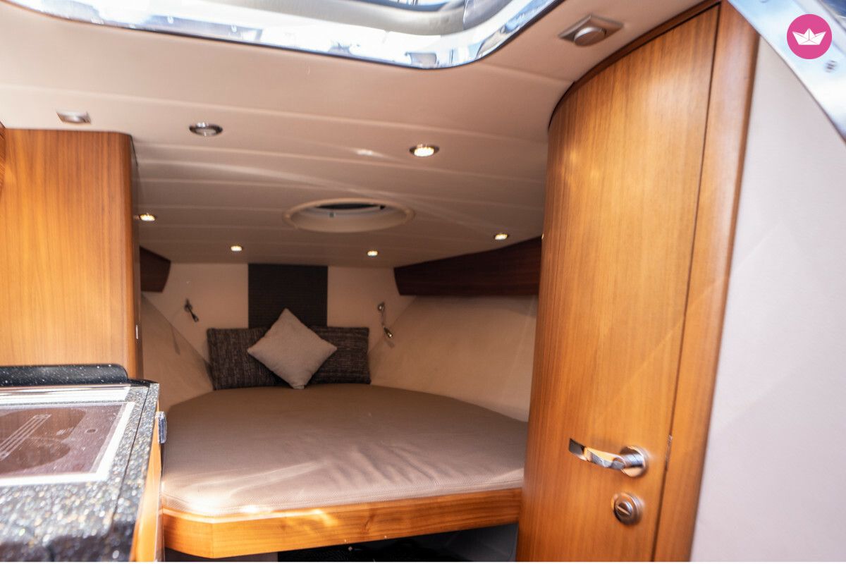 Bateau à moteur Windy 31 Zonda 600cv 7