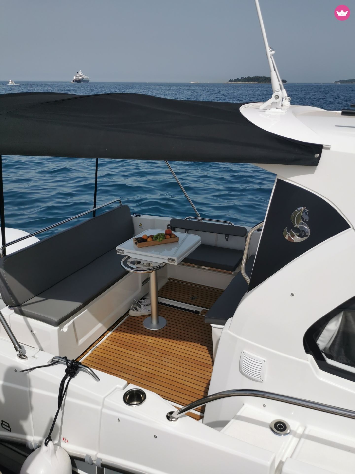 Bateau à moteur Beneteau Antares 8 250cv 3