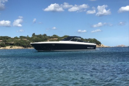Charter Motorboat ITAMA 38 Porto Rotondo