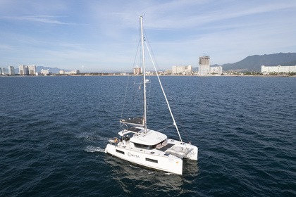 Charter Catamaran Lagoon Lagoon 40 Puerto Vallarta